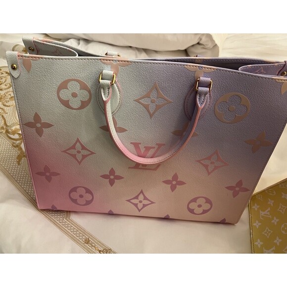 NIB Louis Vuitton On The Go GM Sunrise Pastel M46076 💯% Authentic 🥇 - Picture 4 of 6